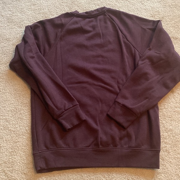 Purple Uniqlo sweatshirt - Picture 3 of 3